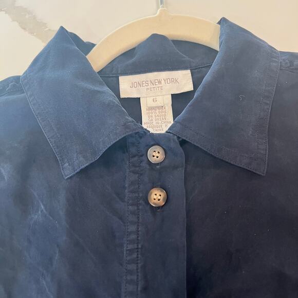 Vtg Jones New York Long Sleeve Button Down 100% Silk Blouse Navy Blue 6 Petite - Picture 4 of 10